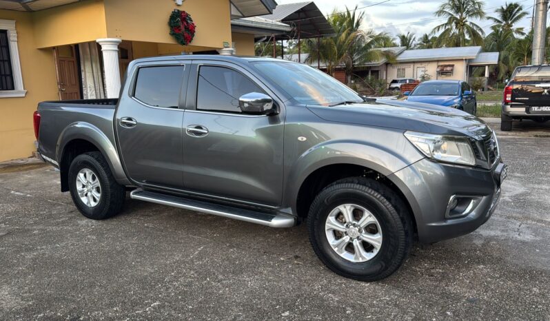 2017 Nissan NP300 full