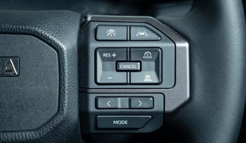 2026 Toyota Hilux Travo E full