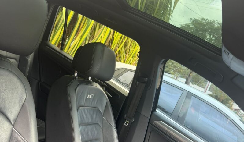 Volkswagen Tiguan full