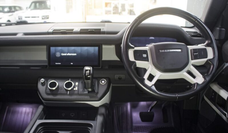 Land Rover Defender SE 110 – PDZ – $850K full