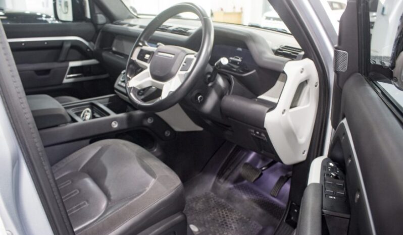 Land Rover Defender SE 110 – PDZ – $850K full