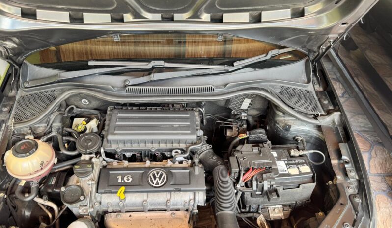 2019 Volkswagen Passat full